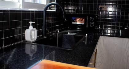 Cozy 1-bedroom apartment in enchanting Kilifi with WiFi