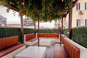 Terrace/patio - Executive Luxury Room - Spa - Gym - Parking (Lekki)