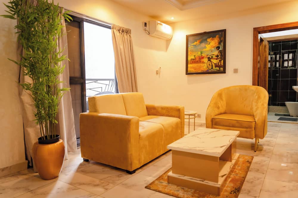 1-bed Flat - Lekki Phase 1 - Pool - Spa - Balcony
