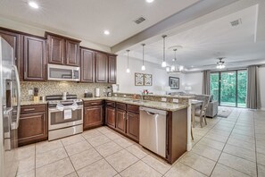 Fridge, microwave, stovetop, dishwasher - 7 Mi to Disney: Davenport Townhome w/ Patio & Pool (Davenport)