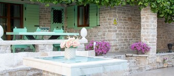Authentic Dalmatian Treasure Homes - House Stone