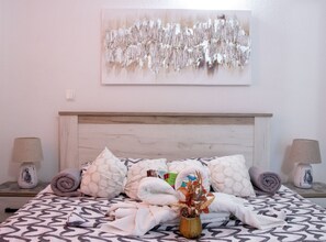2 slaapkamers, een strijkplank/strijkijzer, wifi, beddengoed