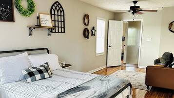 2 chambres, fer et planche Ă repasser, Wi-Fi, draps fournis