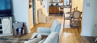 Charming farmhouse with fitness equipment & Wifi!