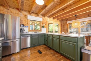 Fridge, microwave, oven, stovetop - Smoky Mountain Memories Family Cabin Arcade Games + Hot Tub, Double Decks (Sevierville)