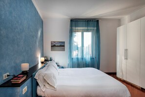 Apartment, Balcony