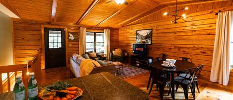 Smart TV, fireplace, DVD player, table tennis