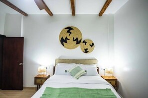 1 bedroom, iron/ironing board, free WiFi, bed sheets - Rustic Haven Lakeside Condo (Entebbe)