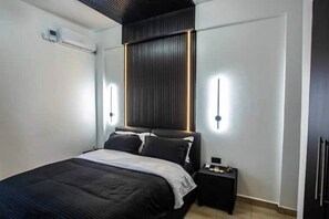 1 bedroom, WiFi, bed sheets - Andrena Smart Haven Lakeside Condo
(Entebbe)