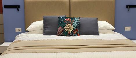 Presidential Studio Suite | Desk, laptop workspace, iron/ironing board, free WiFi