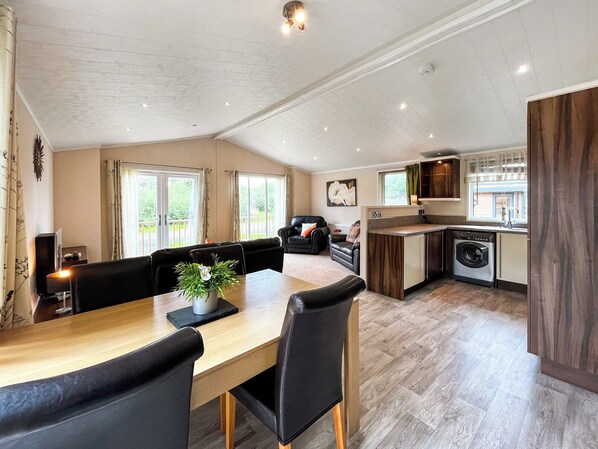 Living area - 2 bedroom accommodation in Dalbeattie (Dalbeattie)