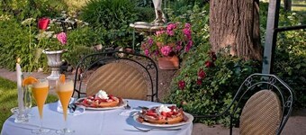 The Villa Vista & The Irish House Suite