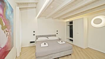 3 habitaciones, tabla de planchar con plancha y wifi gratis