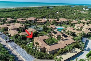 Exterior - Charming condo located near the beach w/pool, W/D, and internet (Sanibel)