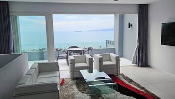 Apartment | Ruang tamu | TV