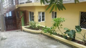 Exterior detail - Pinevalley Estates... Suite 5B (Hatfield)