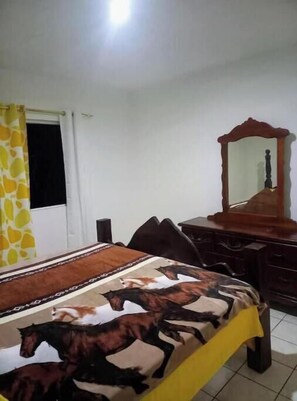1 bedroom - Pinevalley Suite 4B (Hatfield)