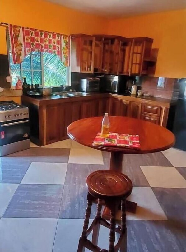 Private kitchen - Pvalley Suite 10B 1 Bedroom (Hatfield)