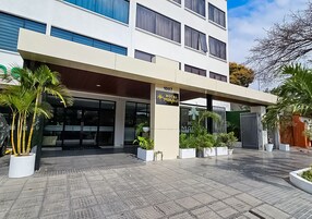 施設の正面