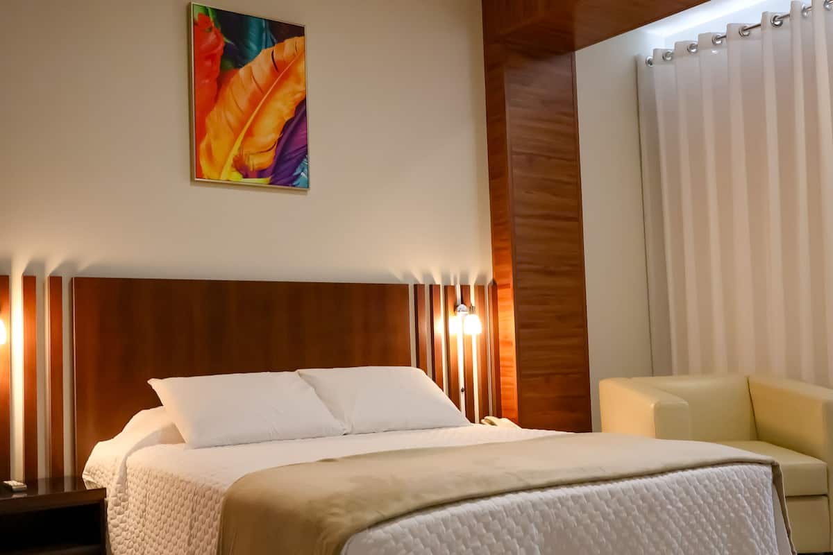 Standaard kamer | Lakens van Egyptisch katoen, luxe beddengoed, een kluis op de kamer