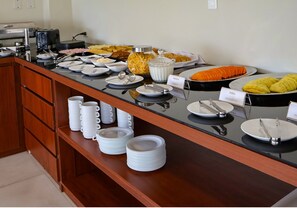 Daily continental breakfast (USD 9 per person)
