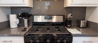 Remodeled 3BR House w/ Hot Tub & Fenced Yard (p58)