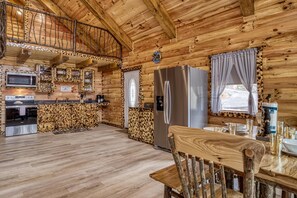 House, Multiple Beds (A Playful Bears Cabin #312) | Private kitchen - A Playful Bears Cabin #312 (Newport)