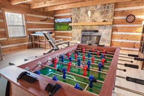 غرفة الألعاب