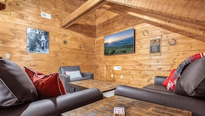 House, Multiple Beds (Appalachian Ranch #3211) | Living area - Appalachian Ranch #3211 (Sevierville)