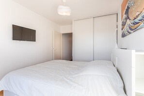 2 Schlafzimmer, Bügeleisen/Bügelbrett, kostenloses WLAN