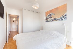 2 habitaciones, tabla de planchar con plancha y wifi gratis 