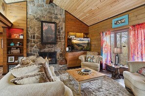 Cabana, várias camas (Buckhorn Lodge #3115) | Área de estar