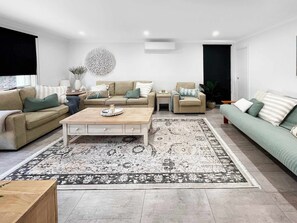 Télévision, espaces bureaux