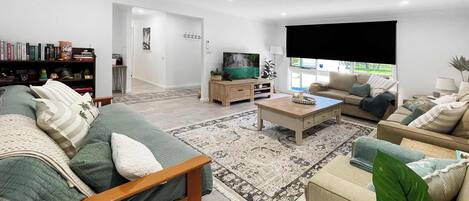 Televisión y oficina