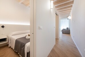 1 bedroom, iron/ironing board, free WiFi, bed sheets - Apartment 'Flat 3' with Lake View, Wi-Fi and Air Conditioning (Salò)