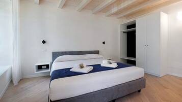 3 Schlafzimmer, BĂŒgeleisen/BĂŒgelbrett, kostenloses WLAN, BettwĂ€sche