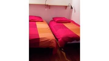 4 Schlafzimmer, Bügeleisen/Bügelbrett, kostenloses WLAN, Bettwäsche