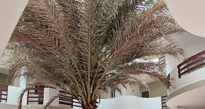 Kolatilde- Estoril Beach Flat