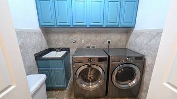 Ruang laundry
