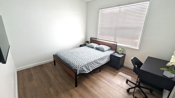 Superior Double Room Single Use, 1 Queen Bed, Shared Bathroom