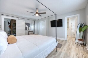 4 slaapkamers, een kluis op de kamer, een bureau