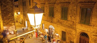 Stunning Medieval Apartment in the Heart of Suvereto: Casa Raffaella 1