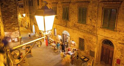 Stunning Medieval Apartment in the Heart of Suvereto: Casa Raffaella 1