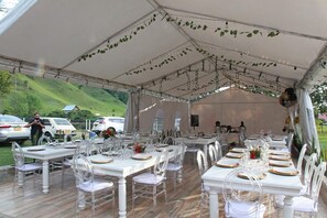 ห้องจัดงานเลี้ยง