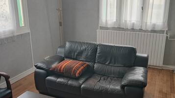 Télévision, jeux vidéo, lecteur de DVD, médiathÚque