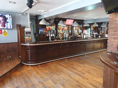 เดอะ บูท แอนด์ ชู