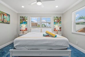 2 bedrooms, iron/ironing board, free WiFi, bed sheets - Modern 2BR/Hot Tub/Pergola Games (West Palm Beach)