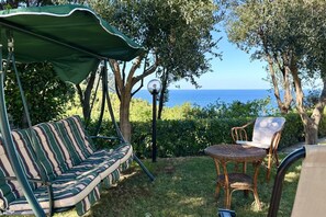 Property grounds - S340 - Sirolo, new two-room apartment in the center with parking space (Sirolo)