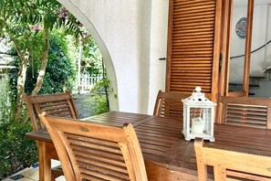 Outdoor dining - M409 - Marcelli, delightful three-room apartment with garden (Marcelli)