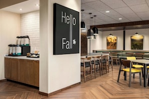 Restaurant - Fairfield by Marriott Inn & Suites Bethlehem PA (Bethlehem)